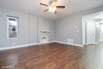7826 S East End Ave in Chicago, IL - Building Photo - Building Photo