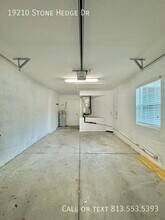 19210 Stone Hedge Dr in Tampa, FL - Building Photo - Building Photo