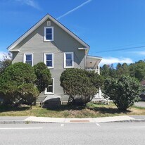 890 Washington St in Colebrook, NH - Building Photo