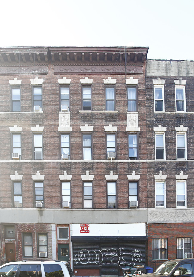 172 Norman Ave in Brooklyn, NY - Building Photo - Building Photo