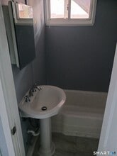 26 Crescent St in Ansonia, CT - Building Photo - Building Photo