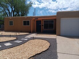 11608 Clifford Ave NE in Albuquerque, NM - Building Photo