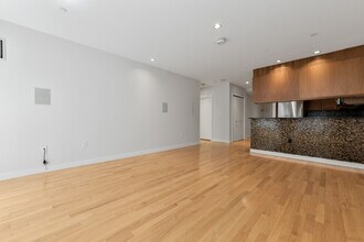 80 Broad St, Unit 603 in Boston, MA - Building Photo - Building Photo