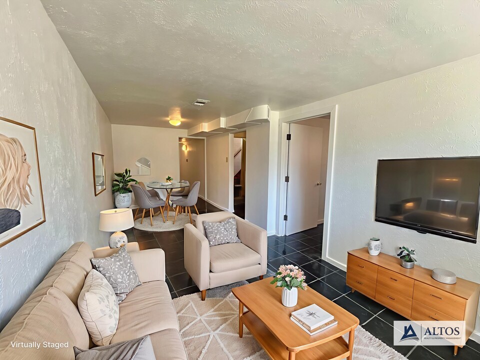 1567 1/2 Tamarac St in Denver, CO - Building Photo