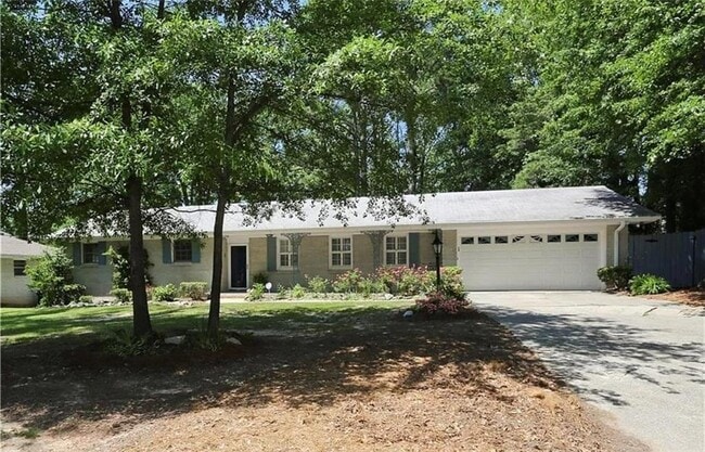 property at 115 Peyton Rd SW