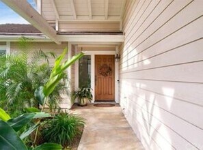 220 Via Tavira in Encinitas, CA - Building Photo - Building Photo