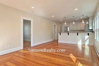 178 Hillside Ave in Pawtucket, RI - Building Photo - Building Photo