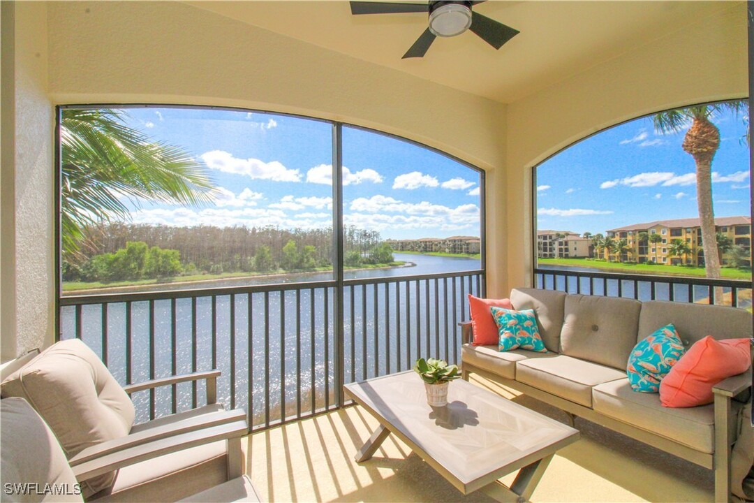 9554 Trevi Ct in Naples, FL - Building Photo