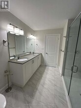 534 Macintosh Grove in Peterborough, ON - Building Photo - Building Photo