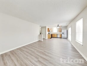 10510 Candy Apple Ln in Indianapolis, IN - Building Photo - Building Photo