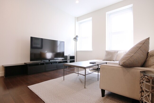 401 Harrison Ave, Unit 425 in Boston, MA - Building Photo - Building Photo