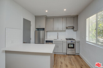 4136 Grand View Blvd in Los Angeles, CA - Building Photo - Building Photo