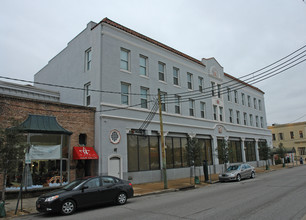 1224 St Charles Ave in New Orleans, LA - Building Photo - Building Photo