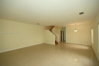 2780 SW 33rd Ave in Miami, FL - Building Photo - Building Photo