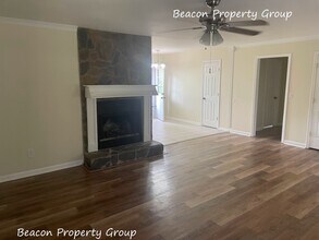 140 Frances Shirey Way in Newnan, GA - Building Photo - Building Photo
