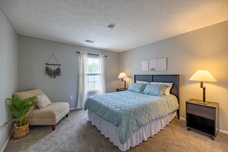 Highland Ridge in Newport, KY - Foto de edificio - Interior Photo
