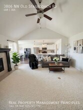 3806 NW Old Stagecoach Rd in Kansas City, MO - Building Photo - Building Photo