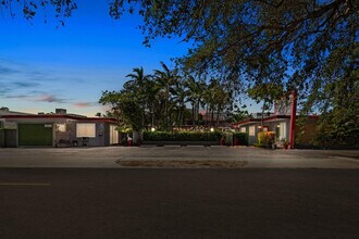 1739 Washington St in Hollywood, FL - Building Photo - Building Photo