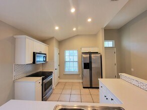 2921 Alexis Ln in Tallahassee, FL - Building Photo - Building Photo