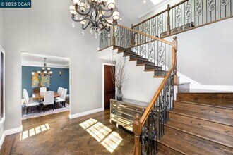 3898 Happy Valley Rd in Lafayette, CA - Building Photo - Building Photo