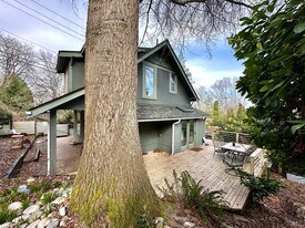 3302 Cheasty Blvd S in Seattle, WA - Building Photo