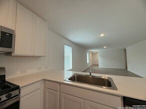 227 Ottawa Way in New Braunfels, TX - Building Photo - Building Photo