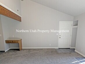 5420 S 350 E in Washington Terrace, UT - Building Photo - Building Photo