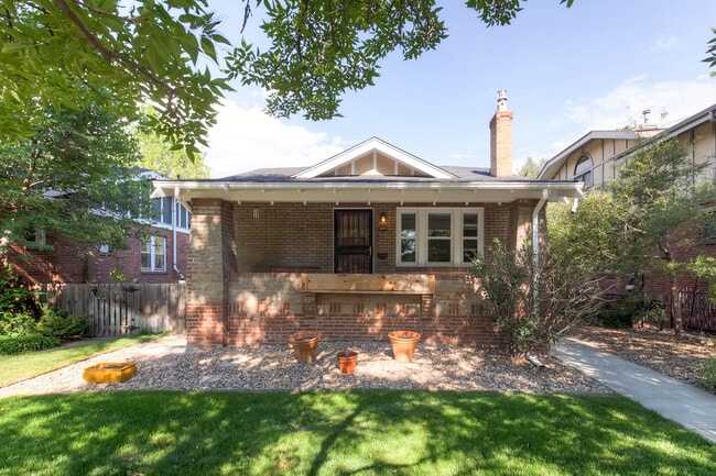 property at 634 S Vine Street