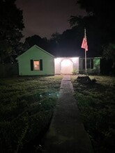 5 Markwood Ln in Jackson, TN - Foto de edificio - Building Photo