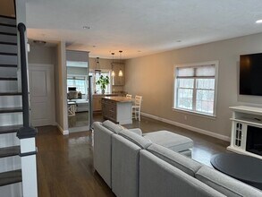 176 Main St in Medway, MA - Building Photo - Building Photo