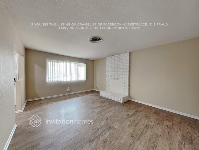 27198 Norwood St in Highland, CA - Foto de edificio - Building Photo