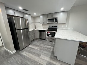 21260 Brinson Ave in Port Charlotte, FL - Building Photo - Building Photo