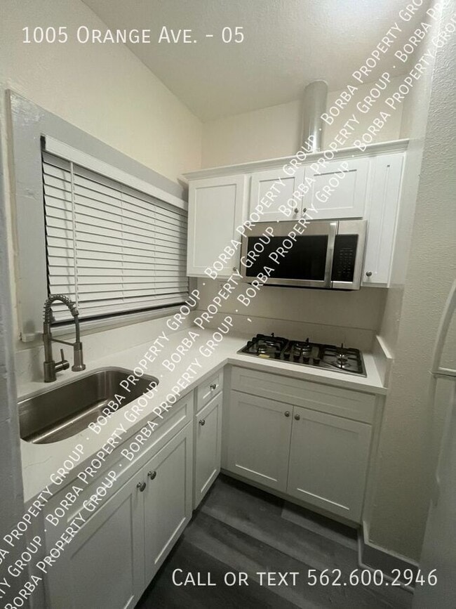 1005 Orange Ave in Long Beach, CA - Building Photo - Building Photo