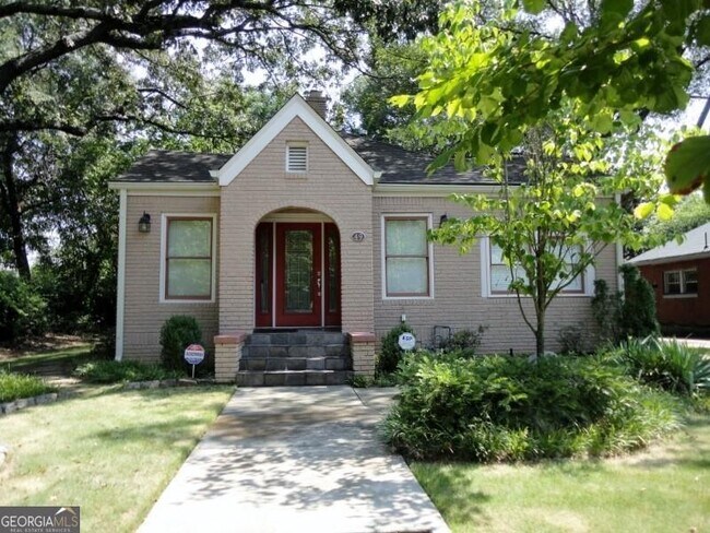 property at 49 Leslie St NE