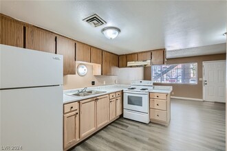 3604 Thomas Ave, Unit 1 in North Las Vegas, NV - Building Photo - Building Photo