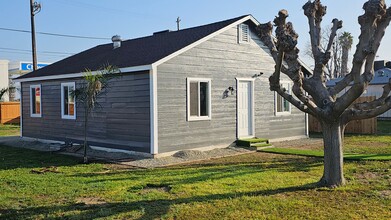 2034 1st St in Wasco, CA - Building Photo - Building Photo