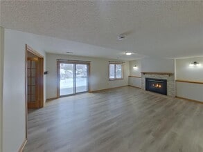 17295 Hibiscus Ave in Lakeville, MN - Building Photo - Building Photo