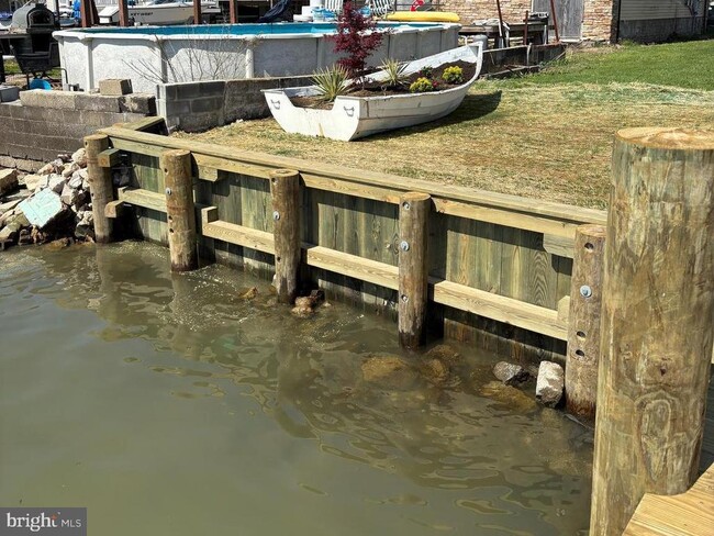 property at 9135 CUCKOLD Rd