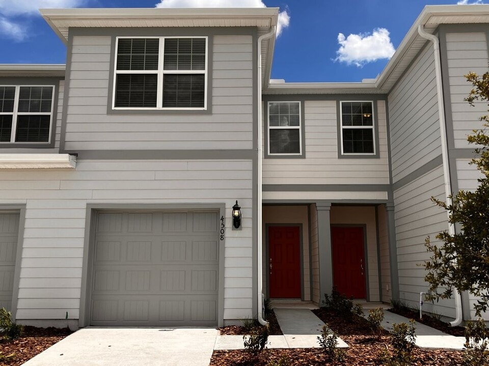 4508 Sparkling Shell Ave in Kissimmee, FL - Building Photo