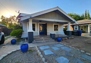 1373 N Echo Ave in Fresno, CA - Building Photo - Building Photo