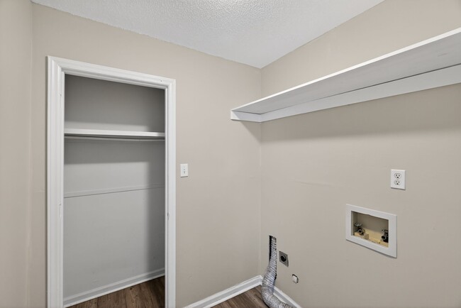 105 Bay Meadow Ct, Unit 105 in Lexington, NC - Foto de edificio - Building Photo