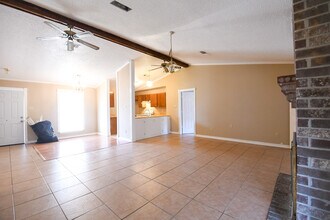 1304 N Sugar Ridge Rd in La Place, LA - Building Photo - Building Photo