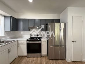 302 Kingsman St in Converse, TX - Foto de edificio - Building Photo