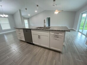 6014 Laura Ave N in Lehigh Acres, FL - Building Photo - Building Photo