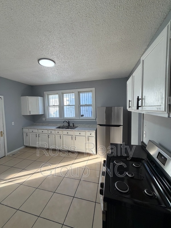 property at 1328 Moore St