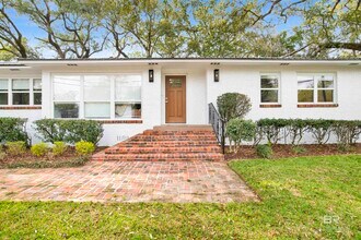 380 S Church St in Fairhope, AL - Building Photo - Building Photo