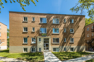 1205-1245 Ouimet Rue in St. Laurent, QC - Building Photo - Building Photo