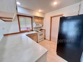 3117 154th St SW in Lynnwood, WA - Foto de edificio - Building Photo