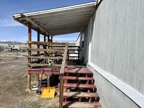 5421 Victory Blvd in Elko, NV - Building Photo - Building Photo