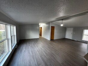 26145 195th St in Bettendorf, IA - Building Photo - Building Photo